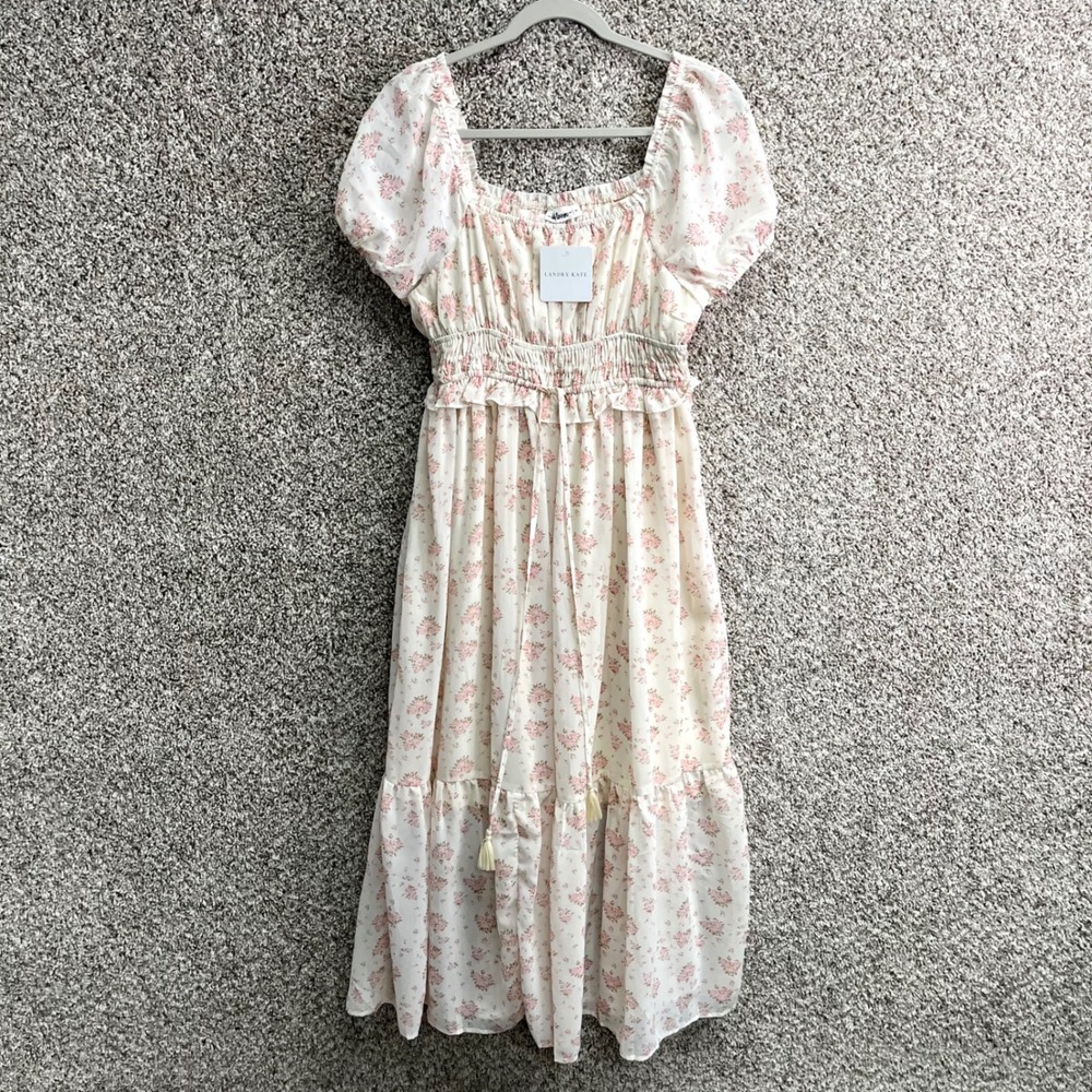 In Loom Dress Women's M Cream & Pink Secret Garden Smocked Puff‎ Sleeve Midi NWT